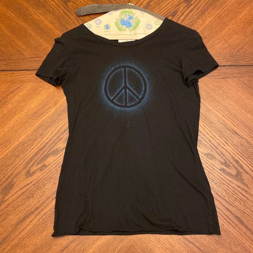 Peace sign t-shirt